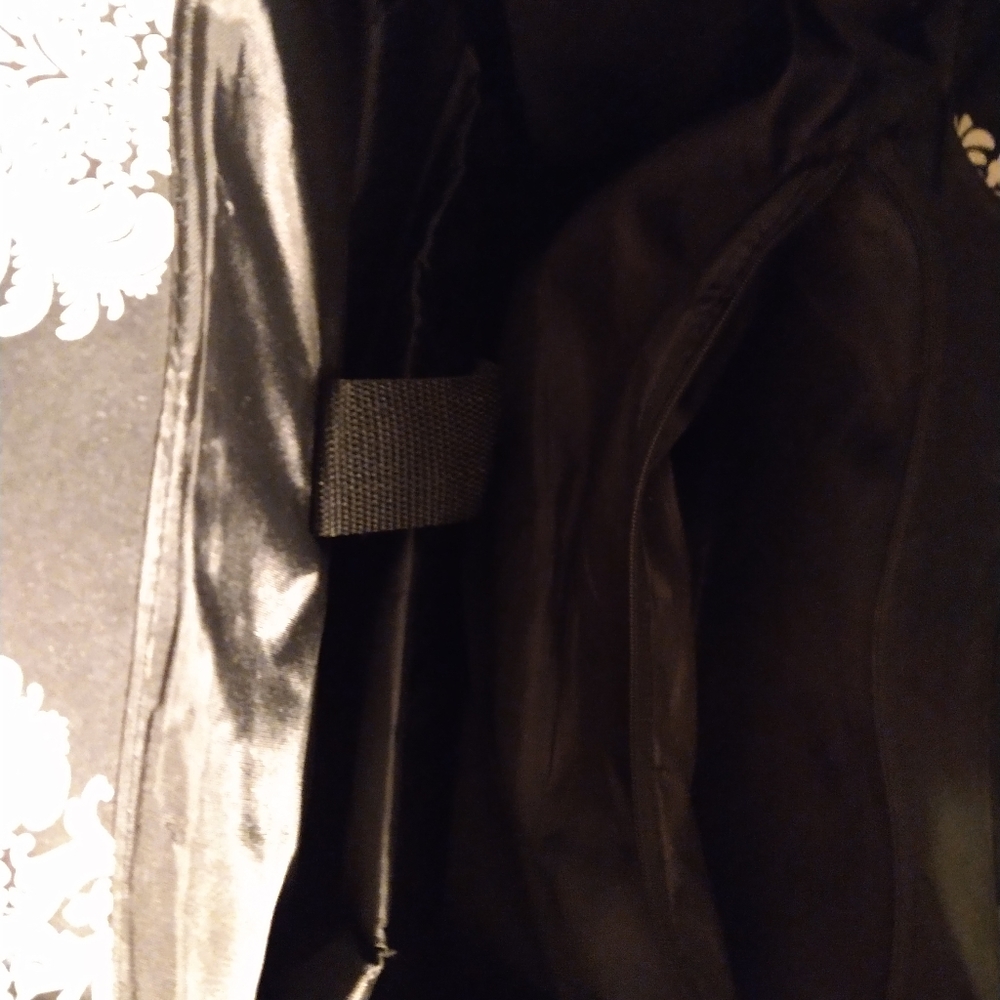 Rolling travel bag